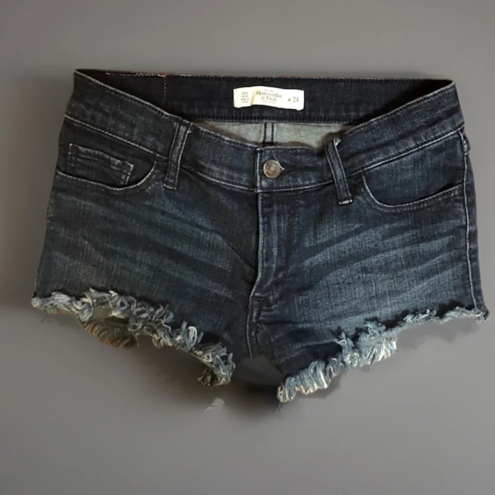 Abercrombie & Fitch Factory Destroyed Jean Shorts